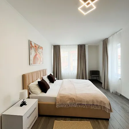 Domovik валенберга 3а1 Apartamento Mukachevo